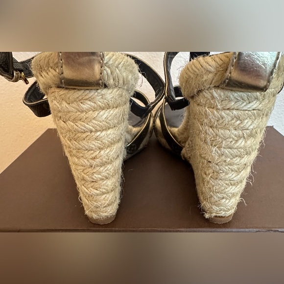 💯Authentic Louis Vuitton Wedge Sandals - Picture 3 of 10